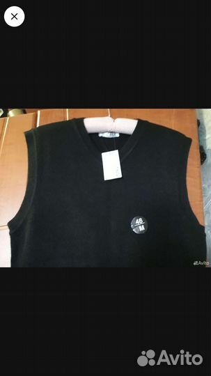 Жилет трикотажный 