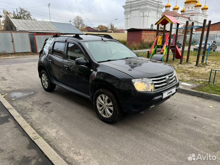 Renault Duster 1.6 МТ, 2013, битый, 222 000 км