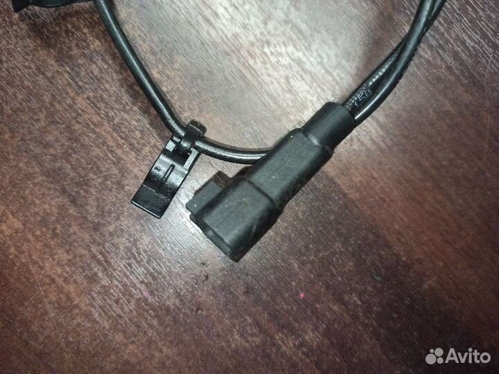 Датчик ABS задний Opel Zafira C 13315320