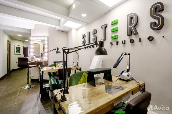 Мастер маникюра