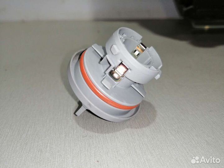 Цоколь поворотника фары Ford Fusion