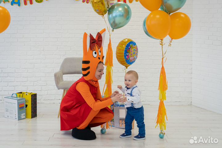 Аниматор / ведущая / Дед Мороз и Снегурочка