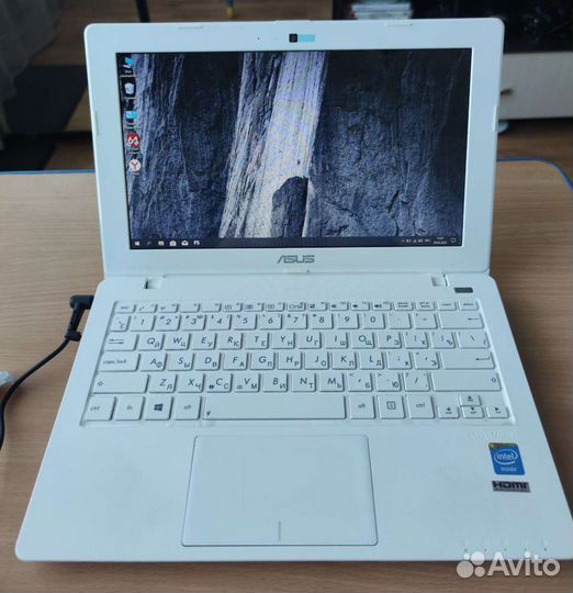 Asus X200CA