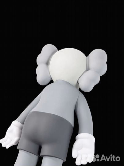 Kaws фигурка Companion