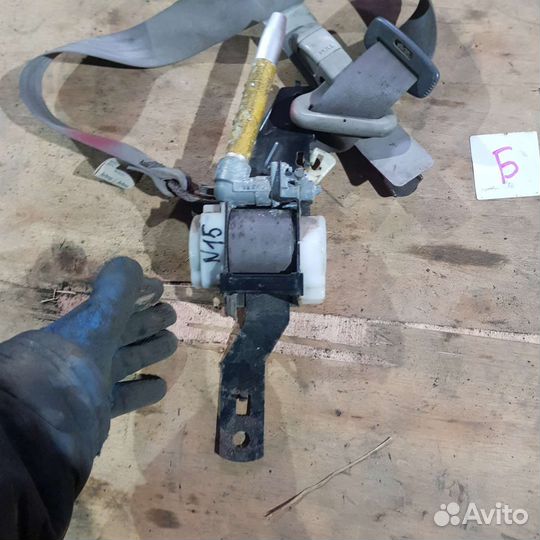 Передний ремень безопасности Nissan almera n15