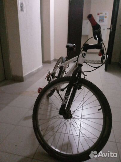 Велосипед btwin rockrider300