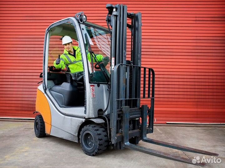 Водитель ричтрака на склад. Вахта проживание/питан