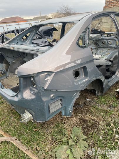 Сиденья на весту