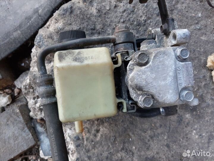 Насос гур Мазда 6 1.8i