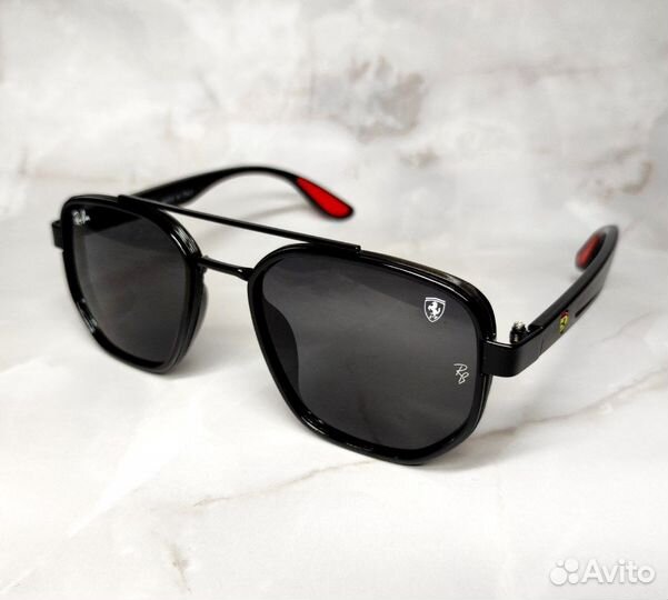 Солнцезащитные очки Ray Ban (хит продаж)