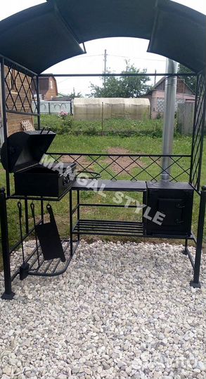 Мангал с крышей