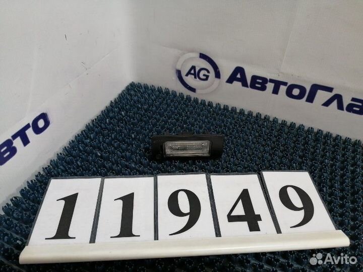 Фонарь подсветки номера Volkswagen Passat