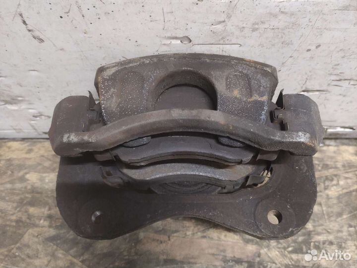 Суппорт Передний левый Kia Sportage 2