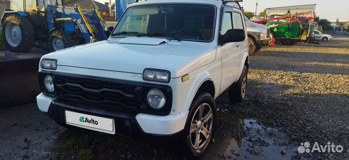 LADA 4x4 (Нива) 1.7 МТ, 2013, 190 000 км