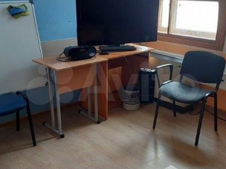 Сдам торговое помещение, 247 м²