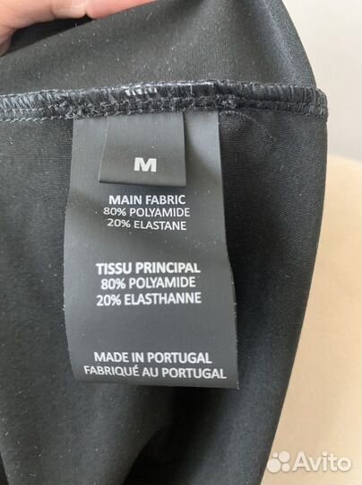 Обтягивающее черное платье Vetements