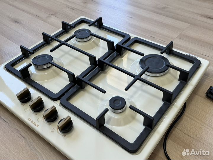 Газовая варочная панель Bosch PGP6B1B90R