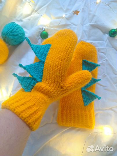 Варежки-дракошки