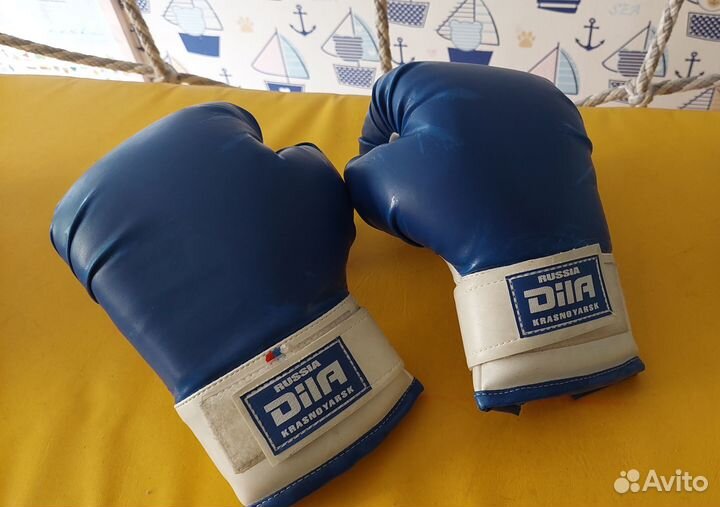 Боксерские перчатки и груша (мешок) 6,5 кг