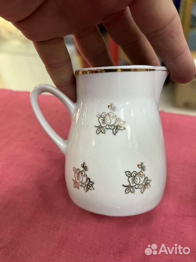 Красивый простой кофейный сервиз СССР. фарфор