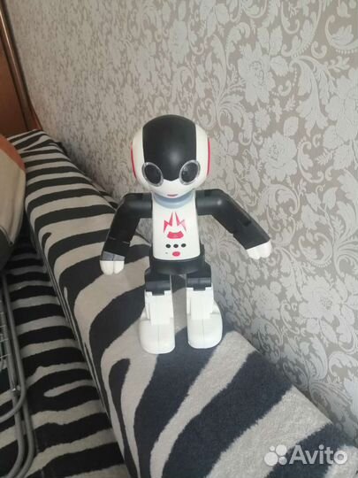 Игрушка робот
