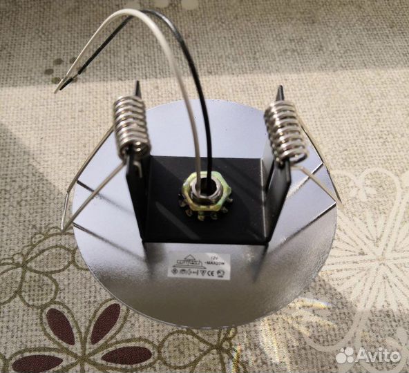 Светильник потолочный встраиваемый