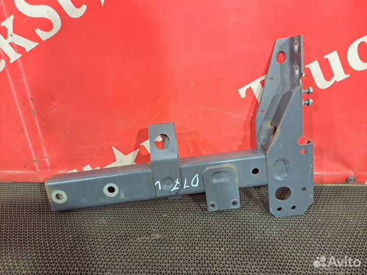 Кронштейн переднего крыла задний левый Daf XF105