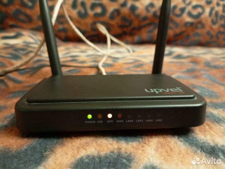 Wifi роутер Upvel UR-326N4G