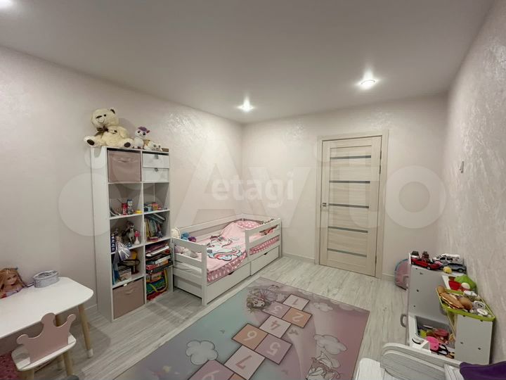 4-к. квартира, 80,4 м², 1/9 эт.