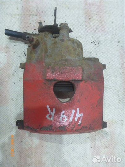 Суппорт передний правый Volkswagen Golf MK3 AAM