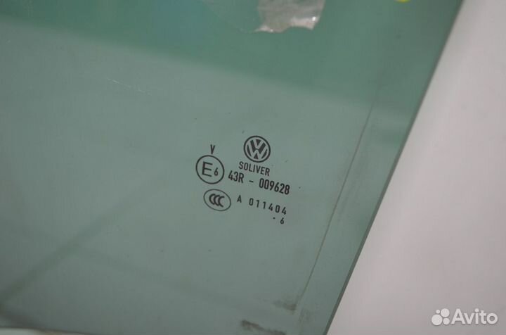 Стекло двери заднее левое Volkswagen Passat B6 2.0