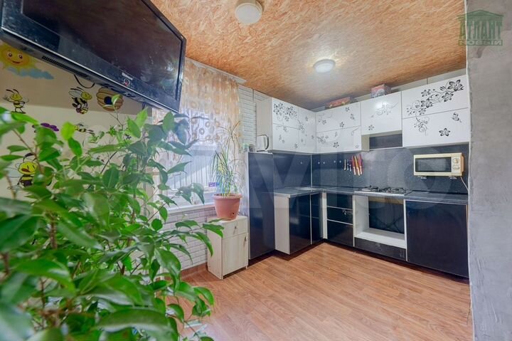 Дом 49,7 м² на участке 5 сот.