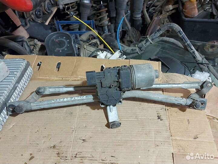 Трапеция стеклоочистителей Skoda Fabia