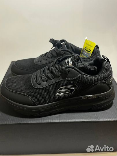 Кроссовки Skechers размер 38