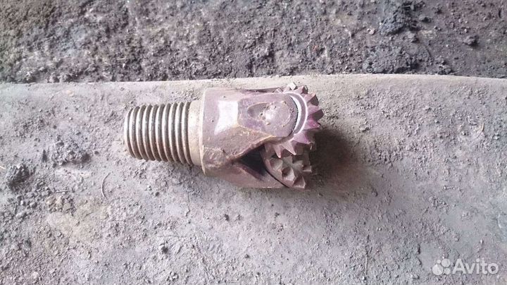 Долото шарошечное