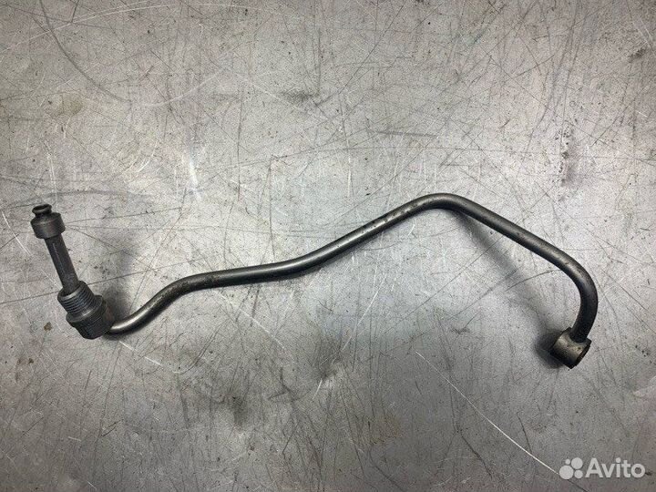 Трубка подачи масла в турбину Renault Megane