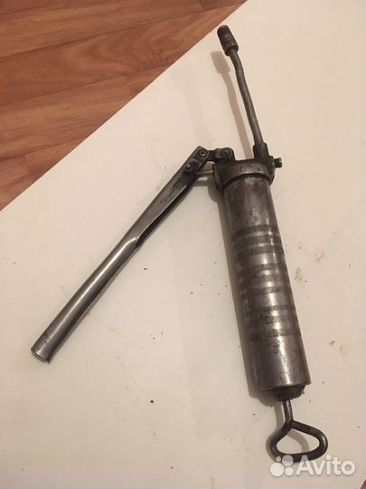 Шприц рычажно - плунжерный для смазки СССР