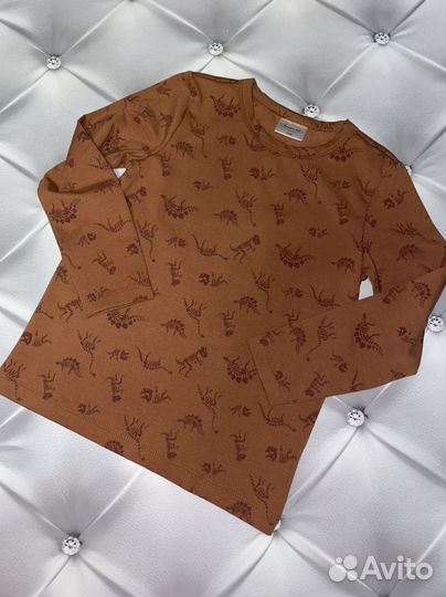 Фирменная одежда мальчику 110/116