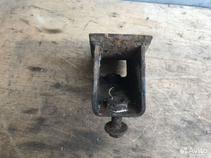 Кронштейн ресивера Ивеко Евротех Iveco Eurotech