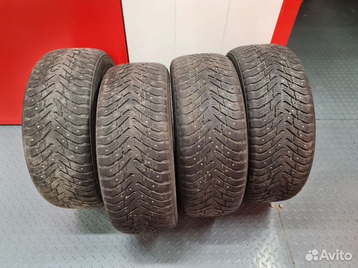 Nokian Tyres Hakkapeliitta 8 SUV 235/55 R18 104T
