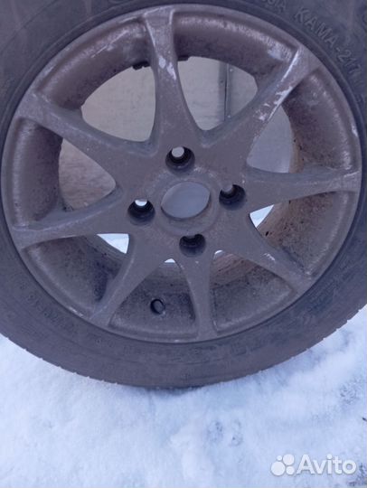 Продам летние колёса на 13 на литых дисках