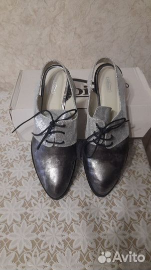 Туфли женские 39 размер новые