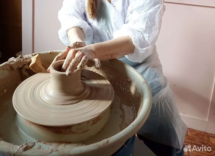 Занятия в гончарной студии