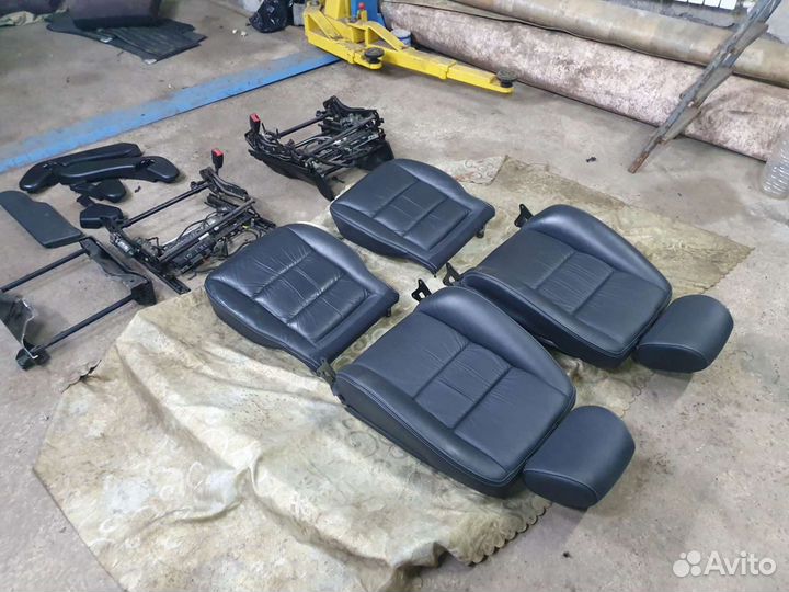 Сиденья передние на Мерседес G 2008AMG