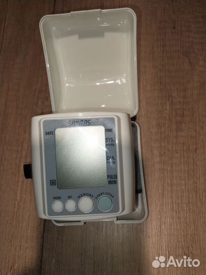 Тонометр автоматический на запястье