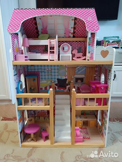 Дом для кукол с деревянный набором мебели