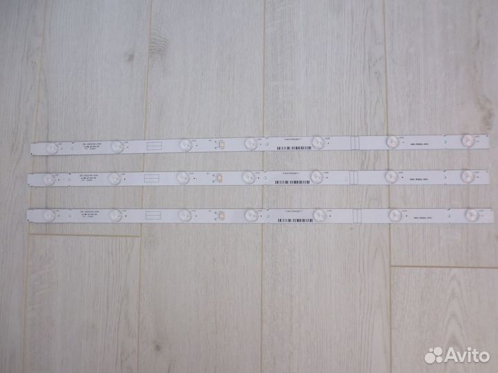 Новая подсветка 5800-W32001-3P00 (со скотчем)