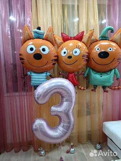 Композиции из шаров и просто шарики с гелием