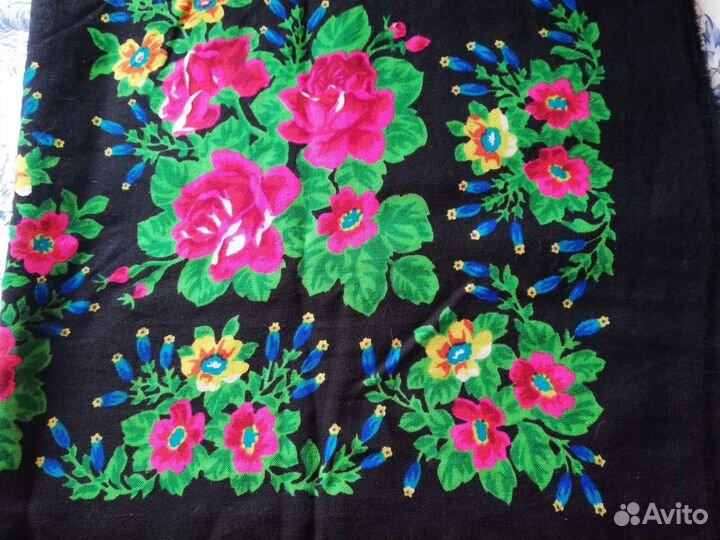 Платок шерстяной