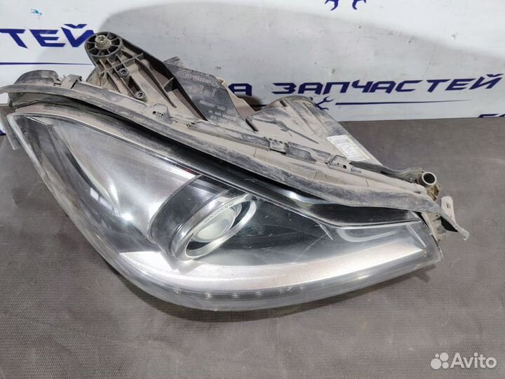 Фара правая Mercedes-Benz C-Klasse W204 2007-2015